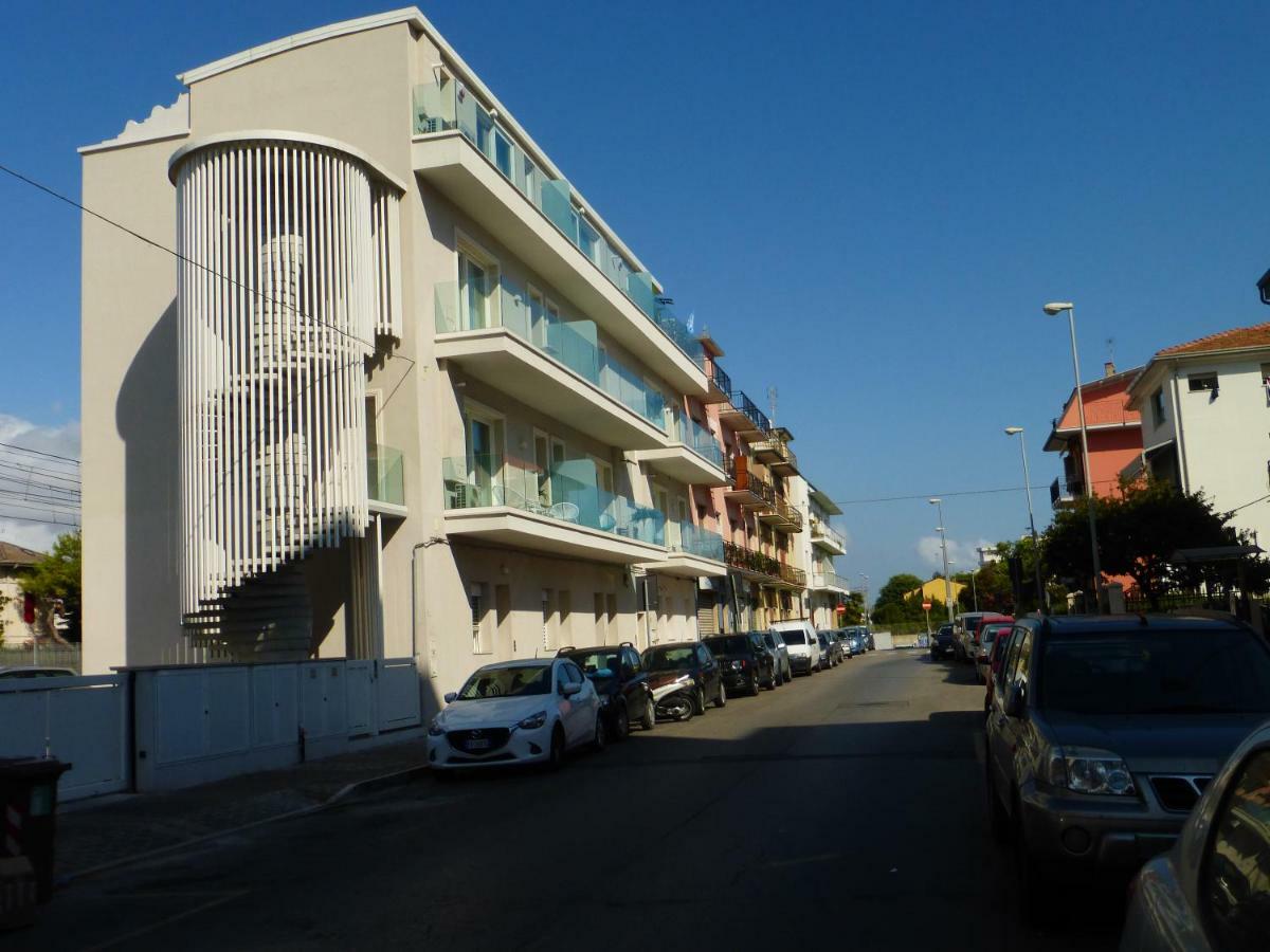 Ferienwohnung A Due Passi Dal Mare Civitanova Marche Exterior foto